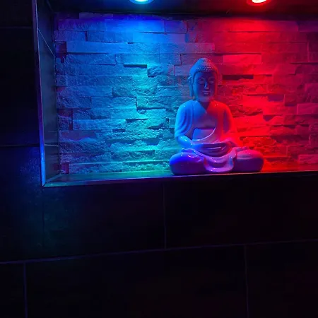 Thailand Lounge Whirlpool Sauna Apartament